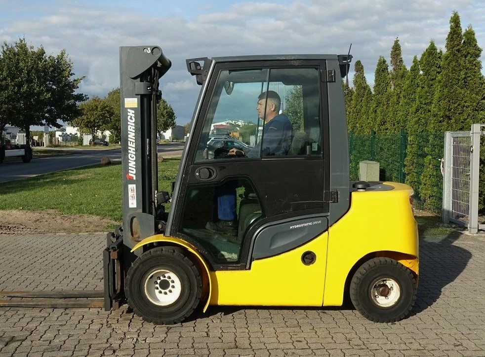картинка Погрузчик Jungheinrich DFG 430 Б\У 